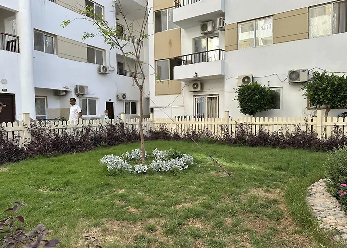 Lotus Elegant Pool View Apartment Hurghada